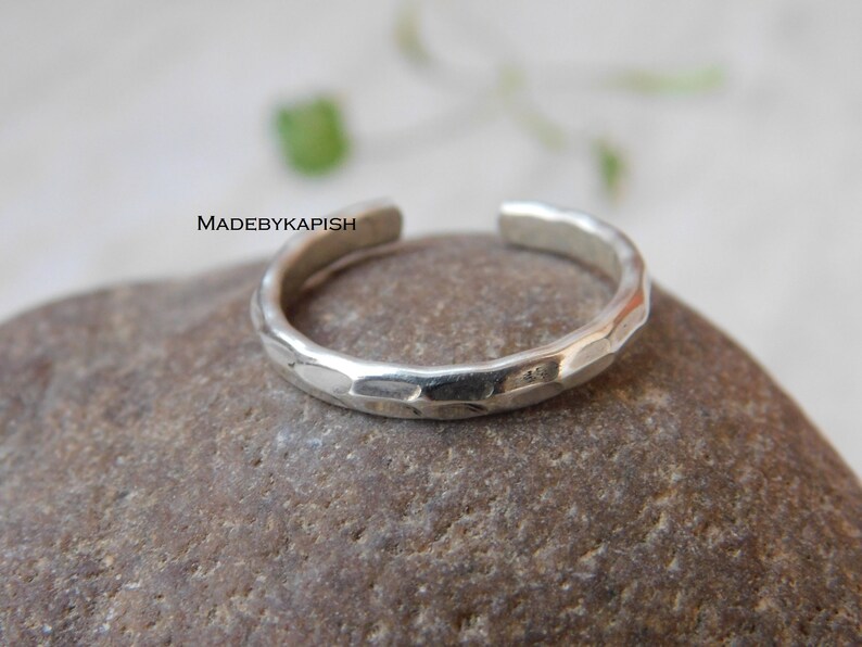 925 Sterling Silver Toe Ring Adjustable, hammered toe ring, Lady's Silver Band Toe ring, image 3