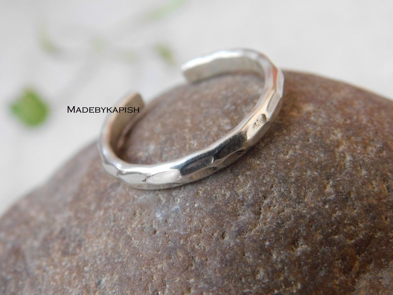 925 Sterling Silver Toe Ring Adjustable, hammered toe ring, Lady's Silver Band Toe ring, image 8