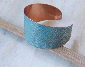 Statement Kupfer Armreif: Unisex Armreif mit Blauer Patina