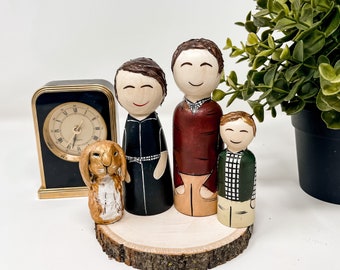 Custom Peg Doll Family Portrait with Pet, Personalized Gift