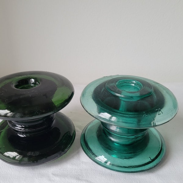 French glass insulator dut CD 1065 EIV dark green bottle vintage pulley spool collectible