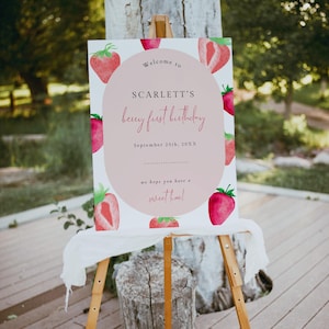 Modelo de placa de boas-vindas para o primeiro aniversário de Berry, placa de entrada para o primeiro aniversário de Strawberry, pôster de entrada para festa de aniversário de menina editável | Scarlett