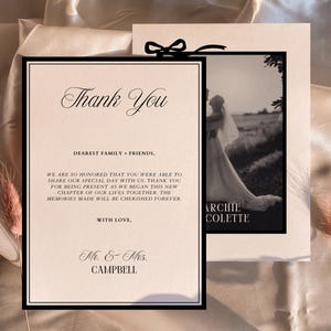 Plantilla clásica de tarjeta de agradecimiento de boda con dinero antiguo, carta de agradecimiento de boda minimalista de lujo, nota de agradecimiento con foto atemporal / Coco