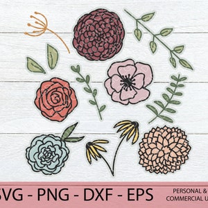 K&ouml;nnte beinhalten: Eine Sammlung floraler SVG-, PNG-, DXF- und EPS-Dateien. Die Designs umfassen verschiedene Blumen in Rosa-, Pfirsich- und Blaut&ouml;nen sowie gr&uuml;ne Bl&auml;tter und Stiele. Der Text "PERSONAL & COMMERCIAL USE" ist enthalten.