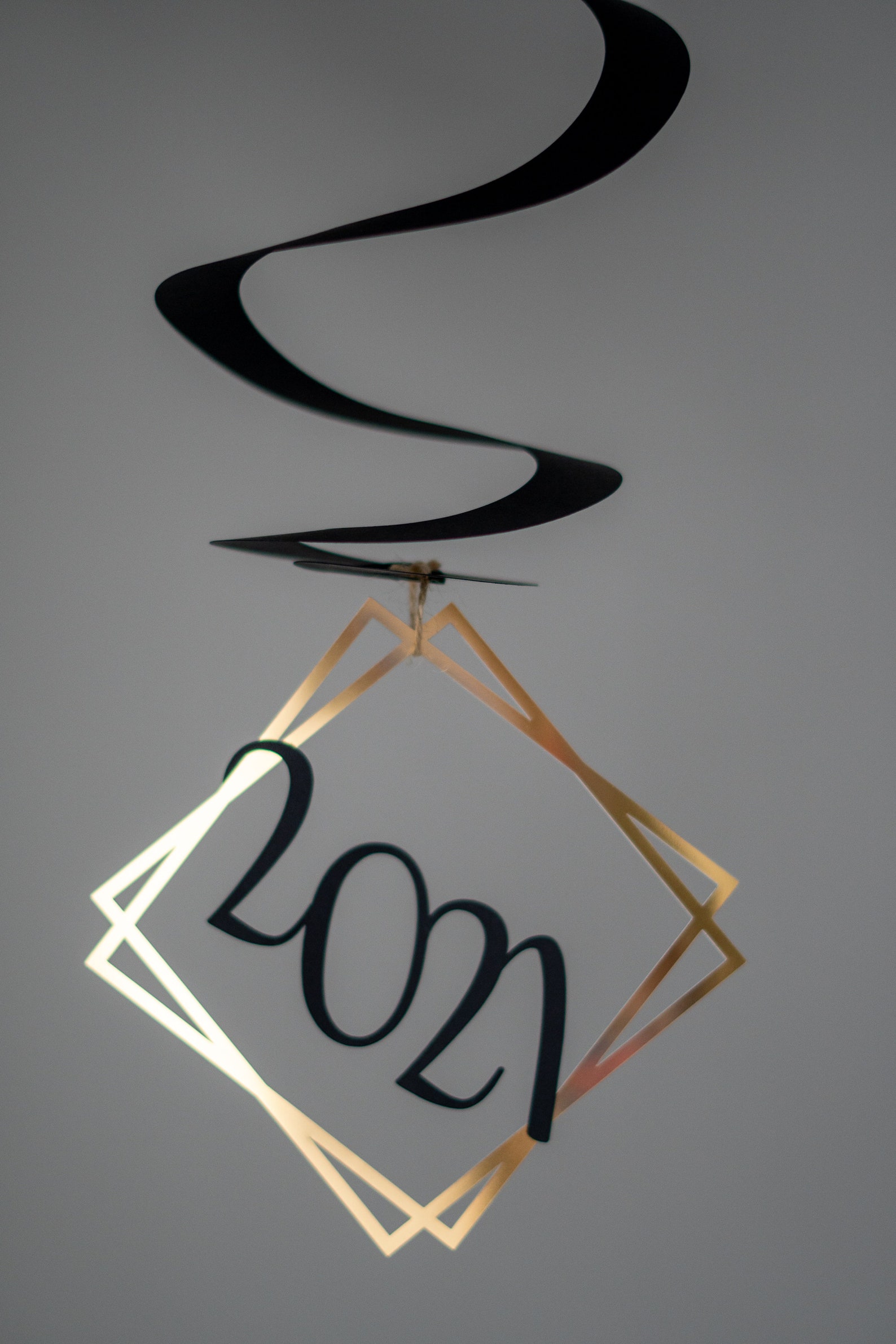 DIY Streamer Kit SVG - Swirl Decoration SVG - Spiral Party Streamer ...