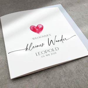 Glückwunschkarte zur Geburt Name und Datum, Moderne große Babykarte rosa rote Aquarell Herzen, Minimalistische Karte Baby personalisiert