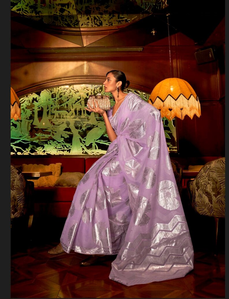 Purple Modal Handloom Weaving Light Weight Saree for Traditional Ocassion Wear Beautiful Stylish Designer Sari With Blouse image 1