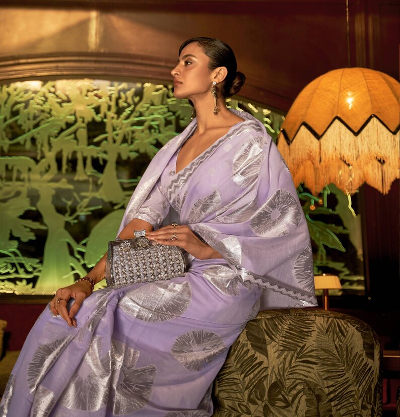 Purple Modal Handloom Weaving Light Weight Saree for Traditional Ocassion Wear Beautiful Stylish Designer Sari With Blouse image 3