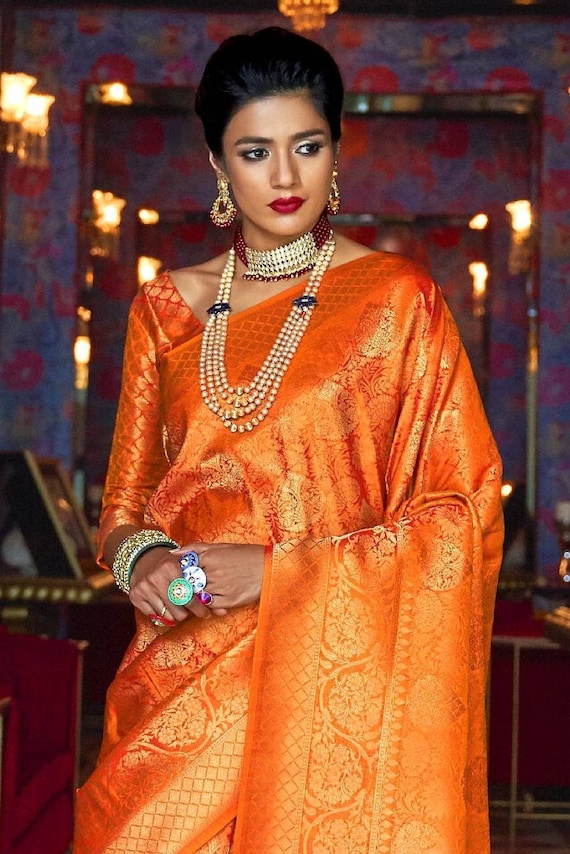 Peach Katan Silk Handwoven Jungla Banarasi Saree – Banarasi Shagun