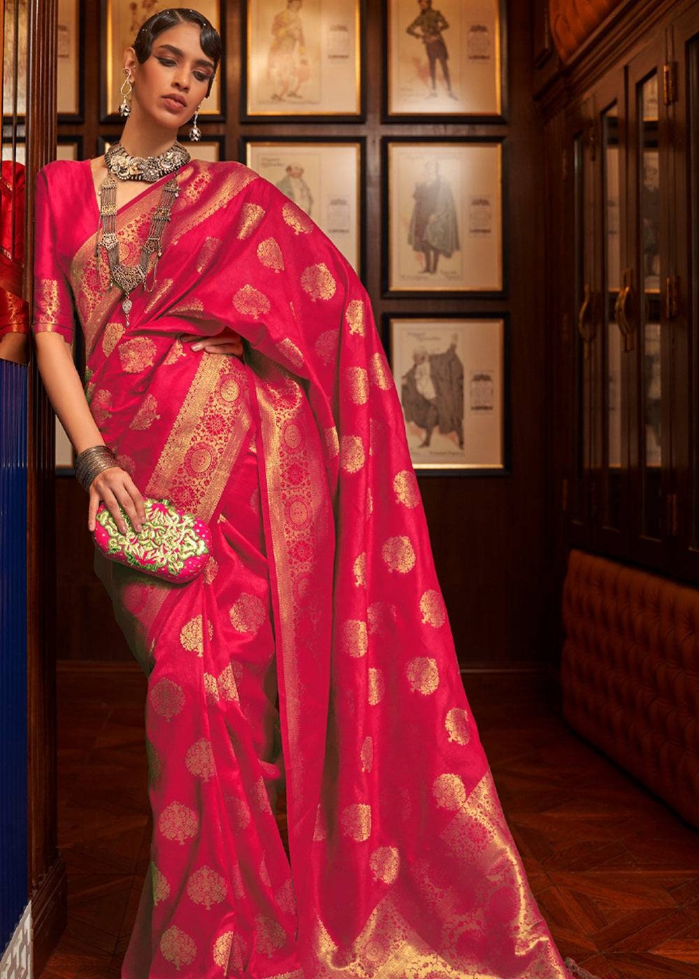 Are Banarasi sarees in black available? - Quora