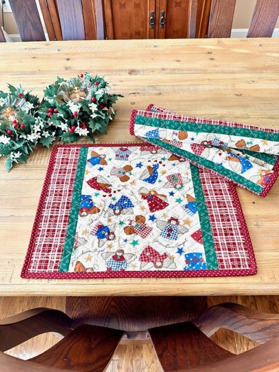 Christmas,Placemats,Quilted Placemats,Country Décor,Table Décor,Table Placemats,Kitchen Décor,Holiday Placemats,Handmade,Table Linen,Gift