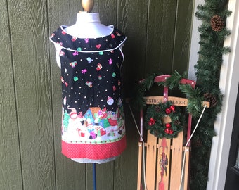 Christmas Apron, Full Apron, Woman Apron, Holiday Apron, Cotton Apron, Misses Apron, Kitchen Apron, Hostess Apron, Gift idea