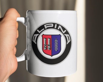Taza con emblema de Alpina / Taza de café de cerámica de 11 oz para entusiastas de los automóviles / Regalo para amantes de los automóviles clásicos / Taza de café con diseño elegante de emblema de automóvil
