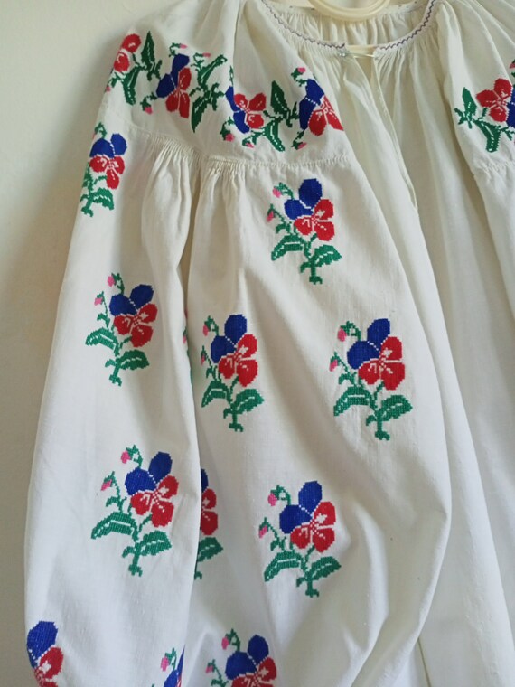 963 Shirt embroidered antique Dress Ukrainian old… - image 5