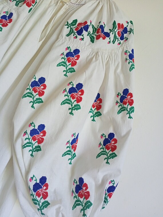 963 Shirt embroidered antique Dress Ukrainian old… - image 9