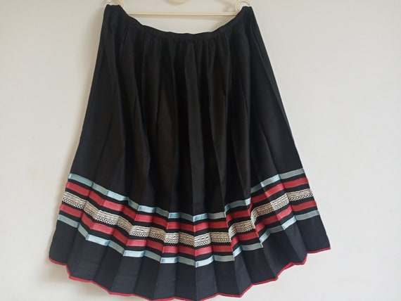 Skirt authentic Embroidered skirt old Traditional… - image 4