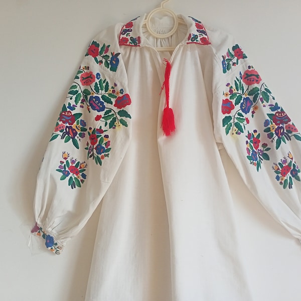 Shirt 42 Ukrainian vintage Dress embroidered antique Vyshyvanka authentic Blouse floral Garments ethno national Shirt peasant festive old