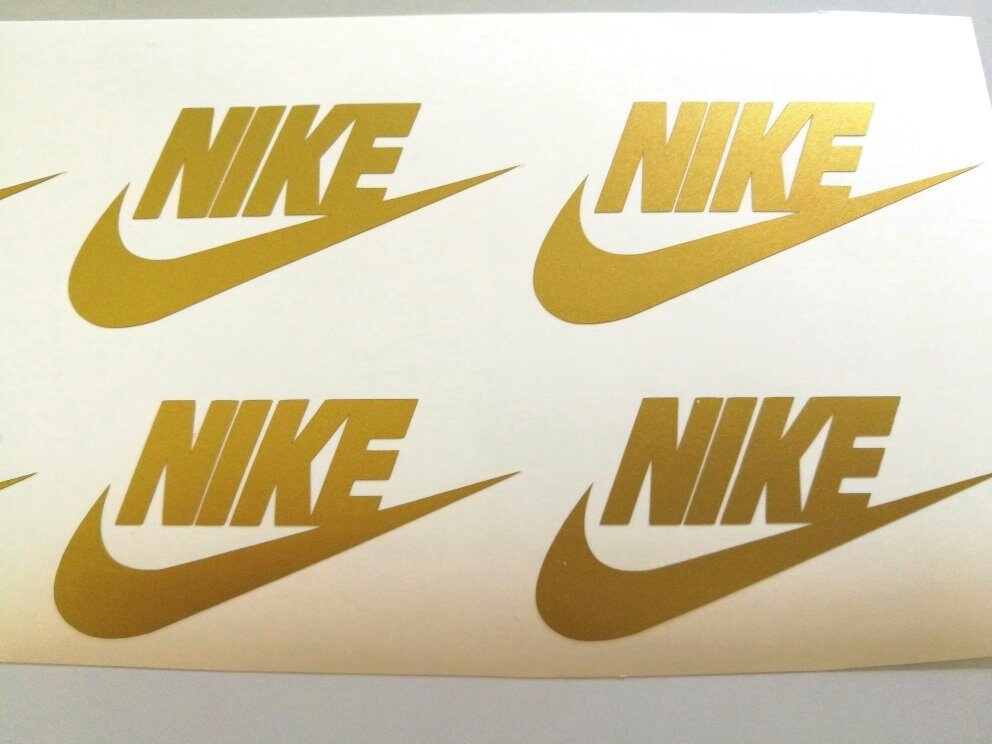 Этикетка nike. Черный найк наклейка. Nakleyka nike. Этикетка найк. Логотип найк кастом.