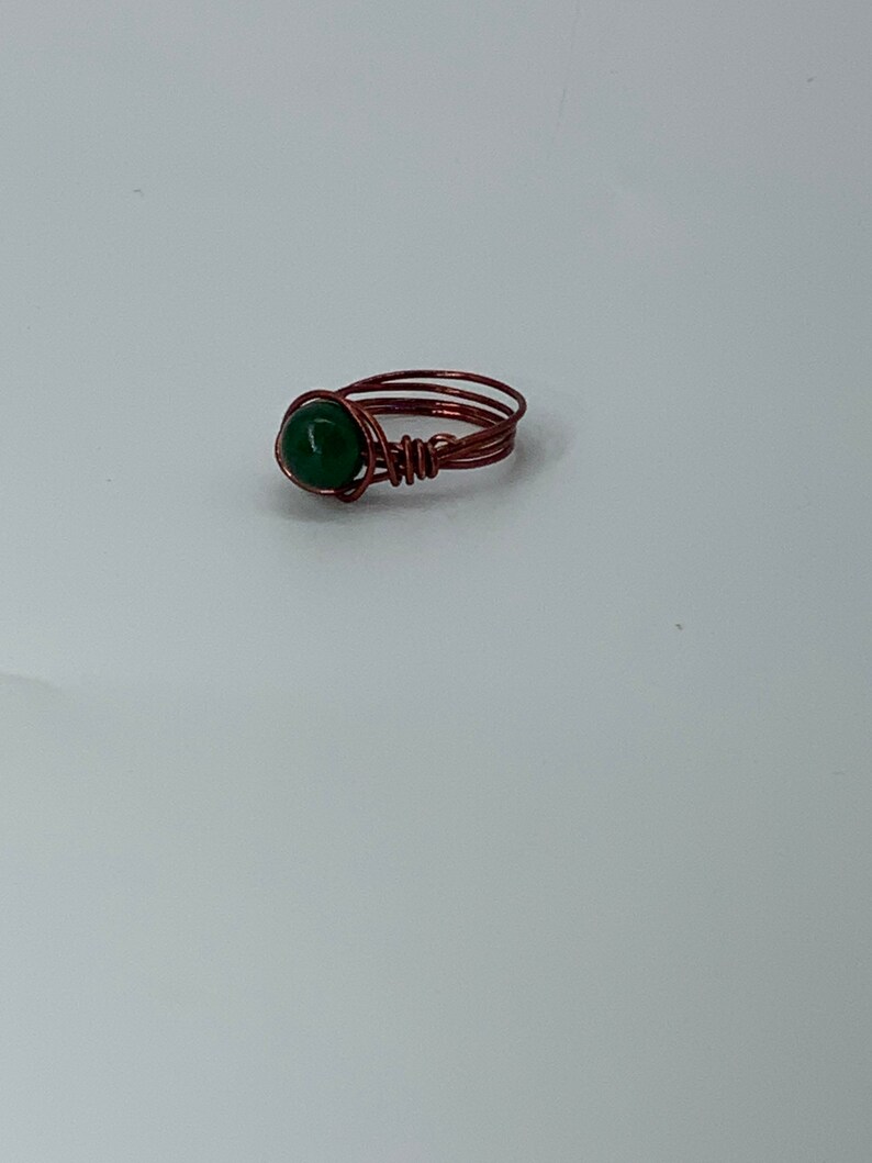 Green Jade rose quartz wired ring