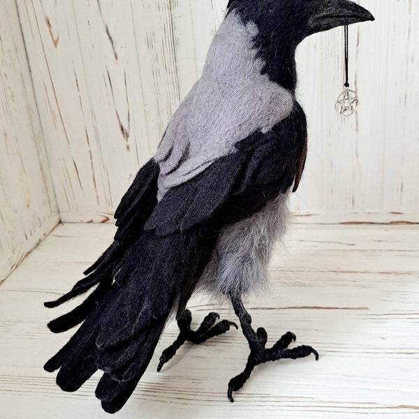 Raven, crow, sorcery, felting, needle, felted crow, realistic crow, handmade, gift, birds, crow sculpture,amulet,magis,symbol