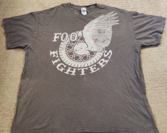 Foo Fighters T-shirt  Winged Wheel 2010 Vintage Original