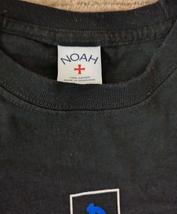 Depeche Mode T-shirt Personal Jesus Noah Backprin… - image 4