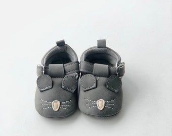 Dark Grey Baby Shoes - Mouse, Pre Walker, First Shoes, Unisex baby, Baby Gift, Newborn, First Walker shoes, toddler, toddler shoes, pregnant