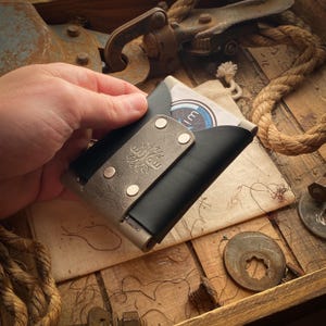 Original Wask Minimalist Wallet - Charcoal and Black