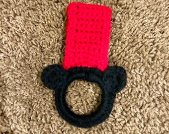 Op Mickey-Mouse geïnspireerde gehaakte theedoekhouder
