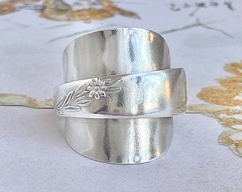 Beautiful Unusual Handmade Silver Plated Spoon Ring - Upcycled Vintage Silverware Jewellery