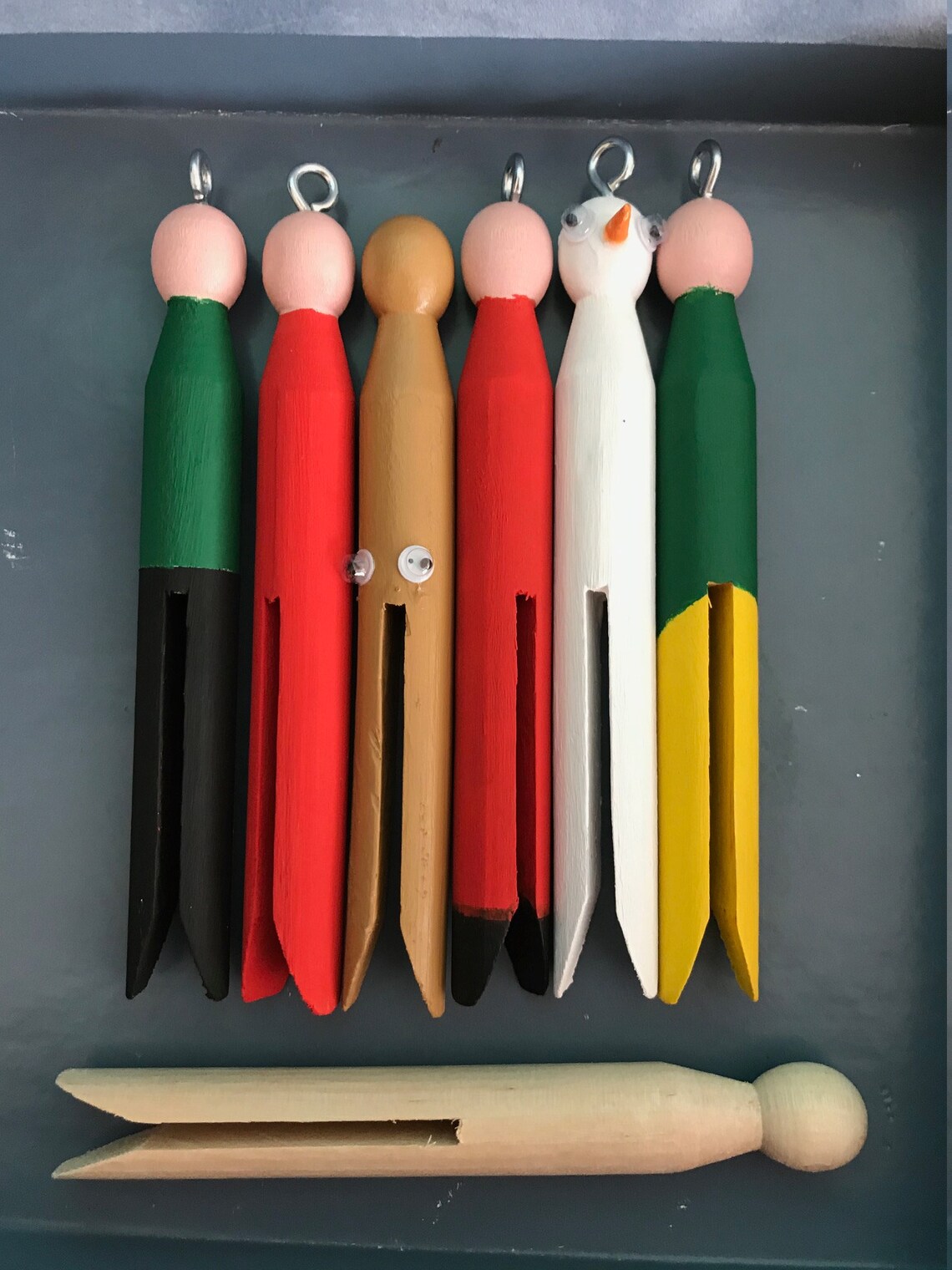 Set of 3 vintage clothes pin Etsy