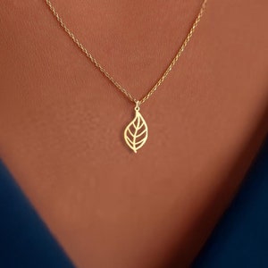 Minimalist Leaf Necklace - Nature-Inspired Leaf Outline Pendant - 925 Sterling Silver or Gold - Boho Leaf Jewelry for Nature Lovers