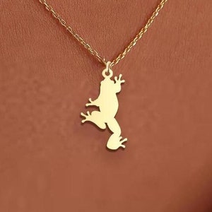 Minimalist Frog Necklace - Fun Nature Jewelry - Gift for Animal Lovers
