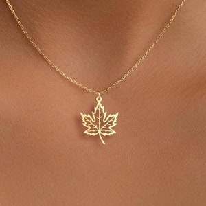 Herbst Ahornblatt Charm Halskette - Eleganter Blatt Anhänger in Silber oder Gold - Perfekte Natur Geschenk für Frauen - Saisonaler Schmuck
