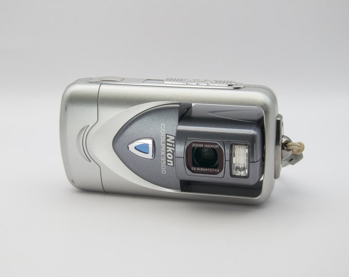 2002 Nikon Coolpix 3500 Vintage Swivel Lens Digital Camera Etsy