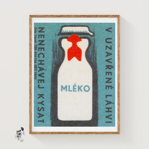 Melkfles met rood zegel: vintage Tsjechisch luciferdoosje print