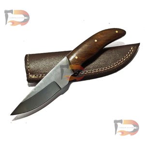 Edelstahl Skinner Jagdmesser mit Rindslederscheide