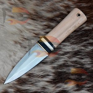 Handgefertigtes Edelstahl Sgian Dubh Dirkmesser: Kamelknochengriff, Lederscheide