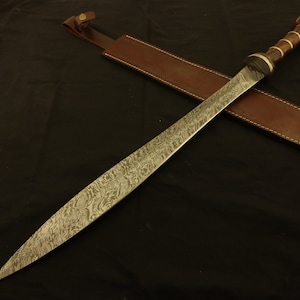 Hand Forged Damascus Steel Roman Gladius Sword: Rosewood Handle