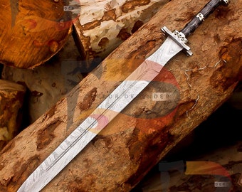 Hand Forged Damascus Steel Sword: Medieval Warrior Sword with Leather Sheath