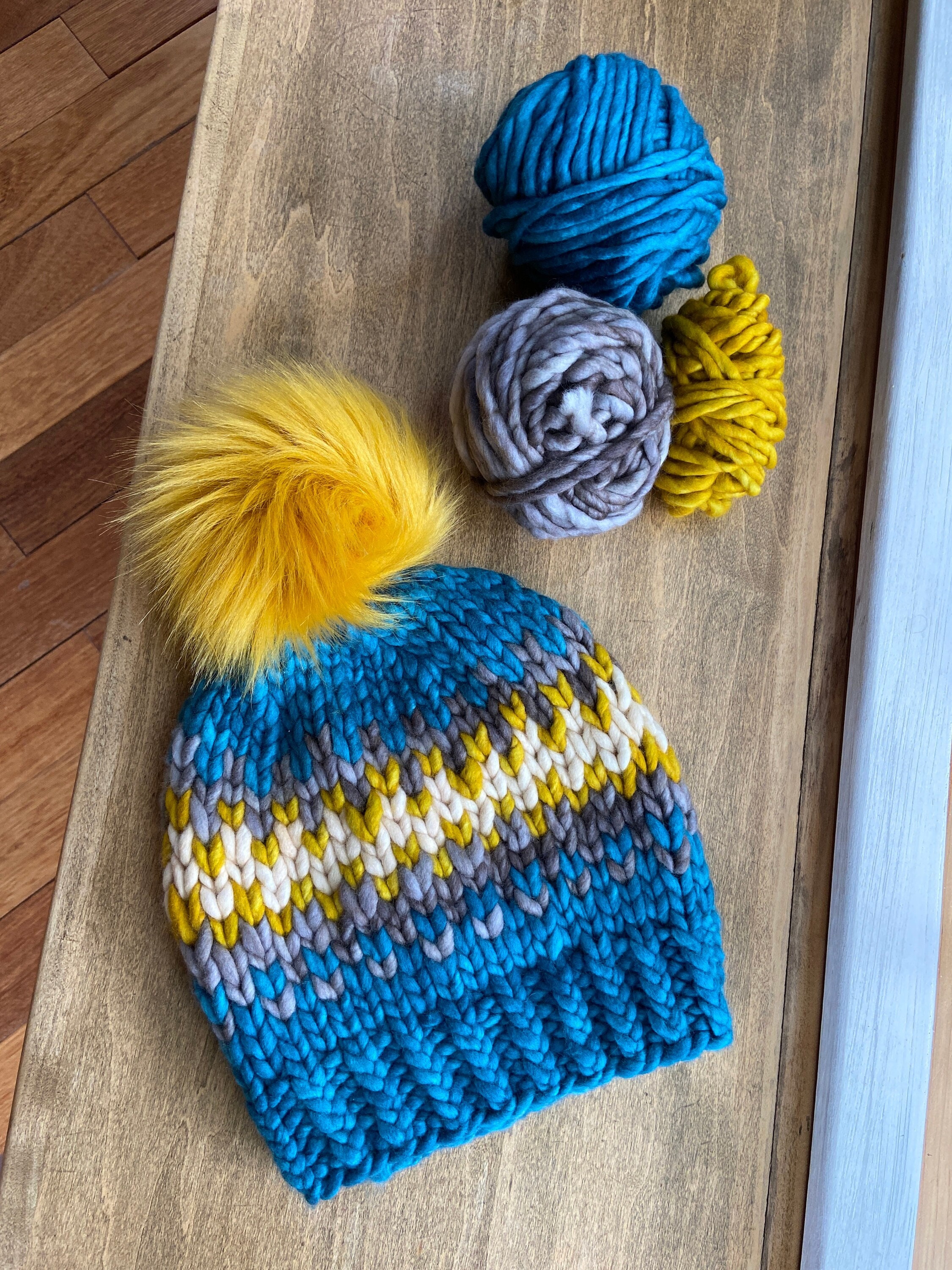 Soft Itch Free Knitting Yarn, Wool Blend Yarn, Multicolor Yarn, 100g/165m,  3.5 Oz./180 Yards, Phil MIKADO in Color PETUNIA 
