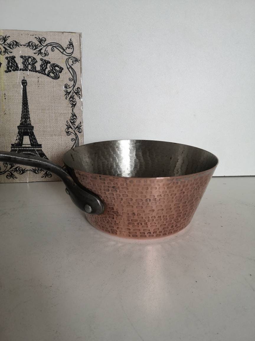 Petite Casserole en Cuivre Tupperware de Finition Martelée