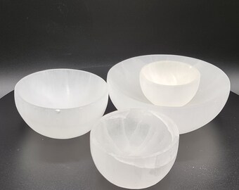 Selenite Crystal Charging Bowl Supreme Quality HeartShape 10cm