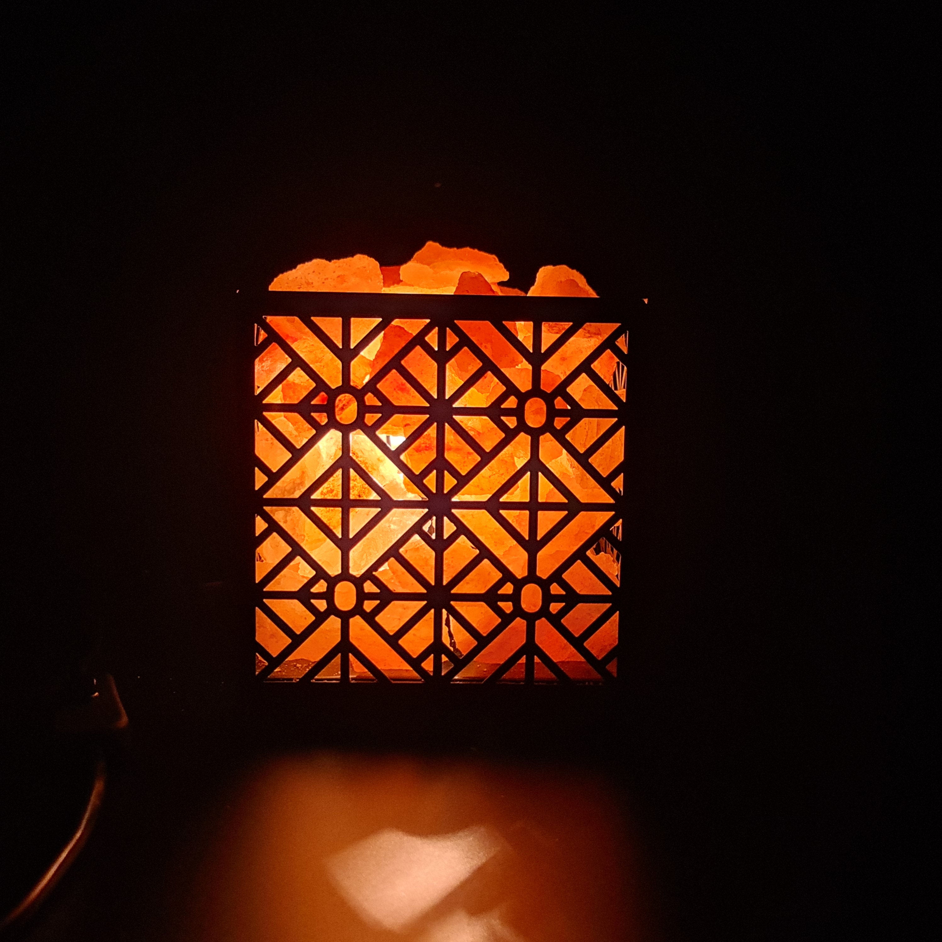 Himalayan Salt Lamp Square Basket 3 5kg With Rock Salt Chunks