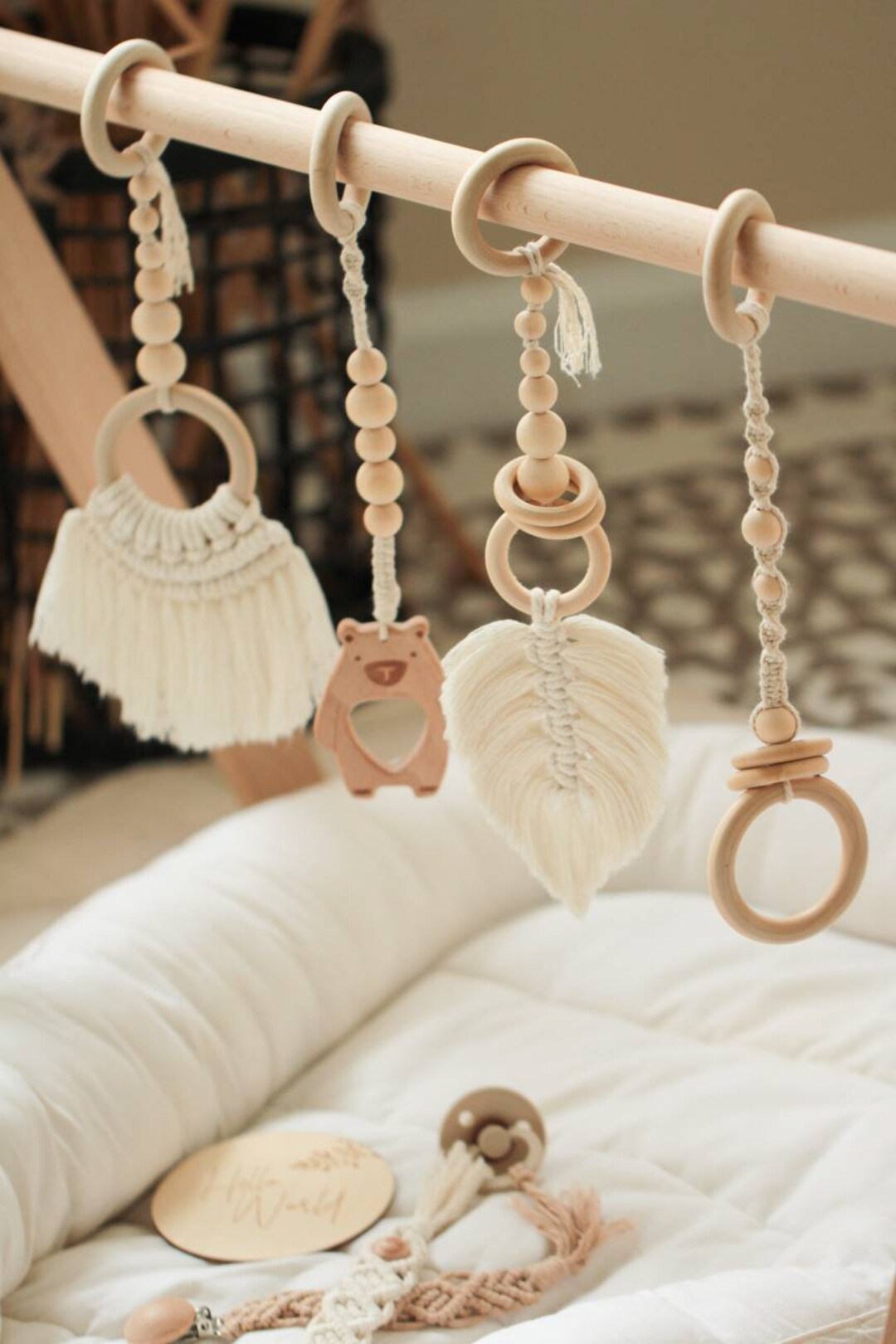 Wooden Baby Gym Toy/ Grizzly Bear Set / Macrame / Boho Play Gym / Gym Bar / Neutral Nursery