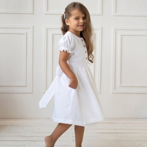 Girl linen apron dress Birthday dress for girls Puff sleeve flower girl dress image 2