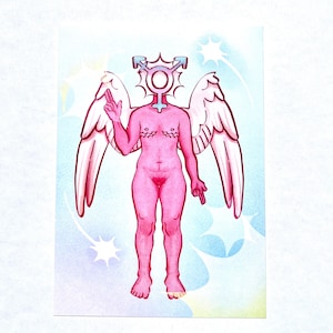 Peut inclure: Illustration rose d'une figure avec un symbole transgenre pour la tête, des ailes d'ange et un geste de la main. La figure est nue, avec un fond bleu clair et blanc avec des éclats d'étoiles.