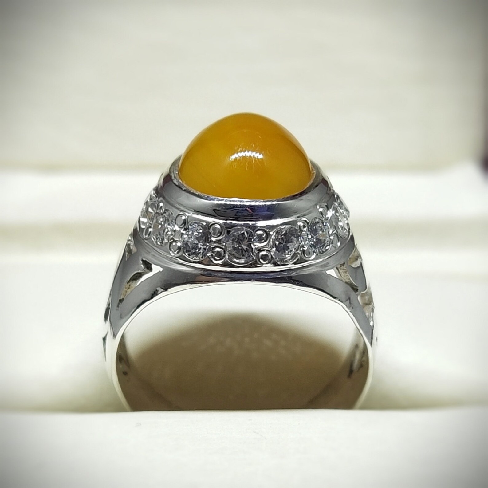 aqeeq gold rings for ladies