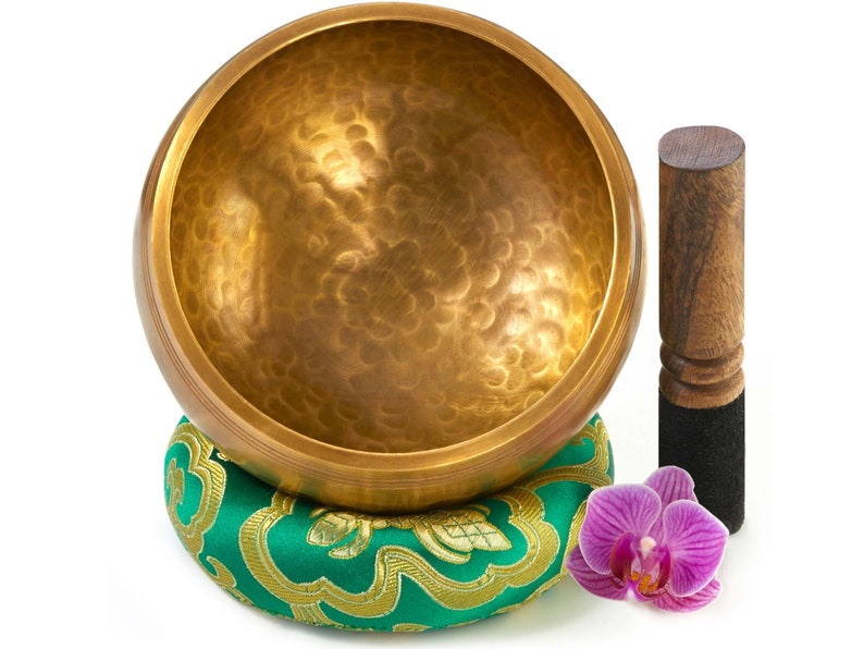 Original Tibetische Klangschale 13 cm groß, handgefertigt Set mit Klöppel und Unterlage in Geschenk-Box Singing Bowl aus Tibet Bild 1