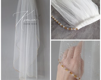 Gold veil One tier sparkly fingertip veil Gold sequin wedding veil Crystal veil Gold trim veil Bridal veil with comb Handmade veil Midi veil